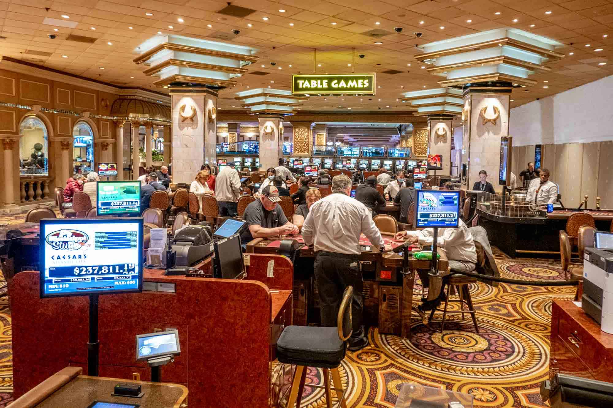 Blackjack’da Stratejinin Rengi: Ekoloji ve Bahis
