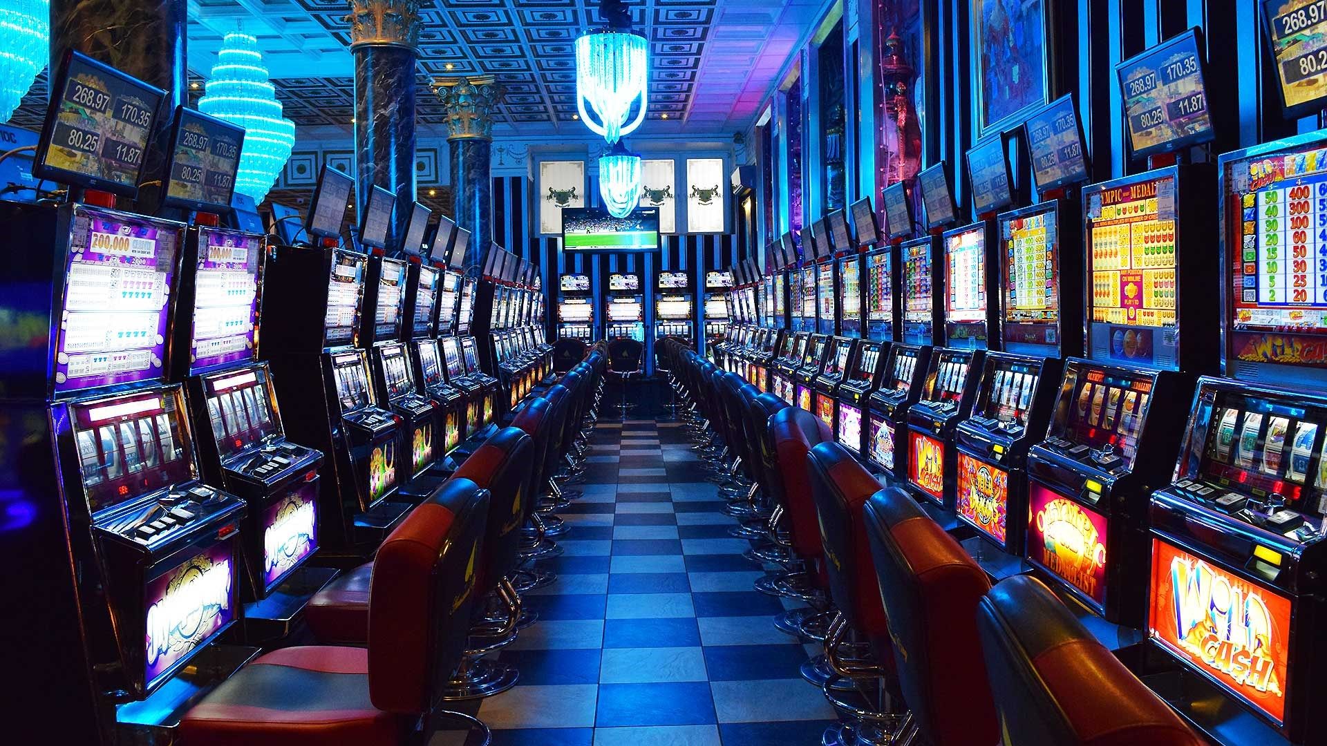Slot Makinelerinde Başlangıç Rehberi: Kazanma İpuçları ve Temel Bilgiler