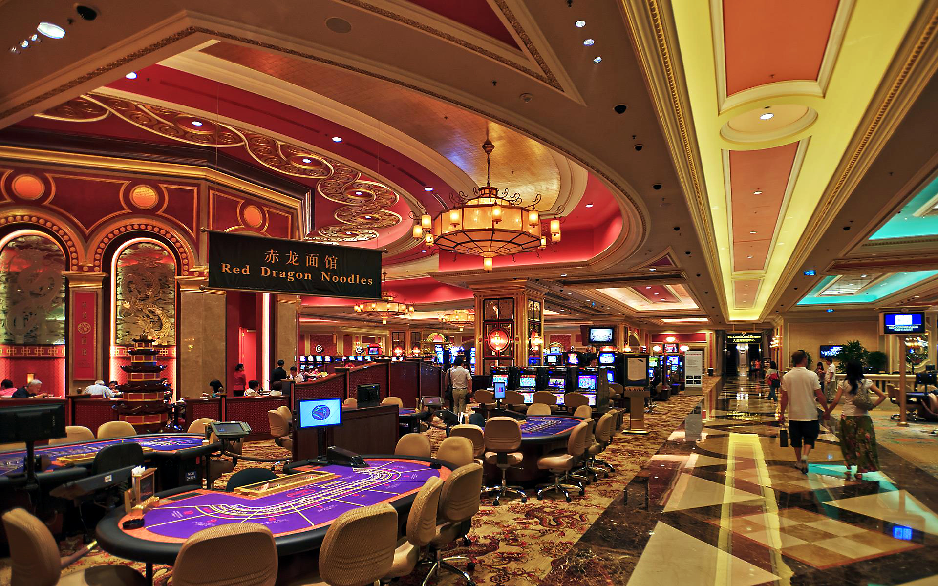 Slot Makinesi Takdirleri: Şansın Anları